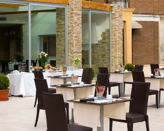 Ele Green Park Hotel Pamphili - Rome - Restaurant