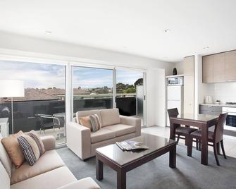 إسنت كيلدا سنترال أبارتمنت هوتل - ميلبورن - غرفة معيشة