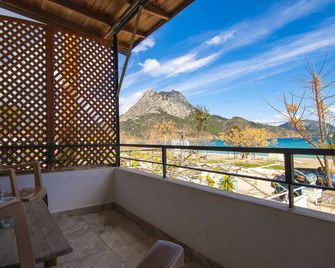 Ceneviz Hotel - Kumluca - Balcony