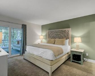 Twin Oaks 48 by Wild Dunes - Isle of Palms - Ložnice