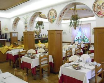 Hotel Villa Agomer - Canazei - Restaurace