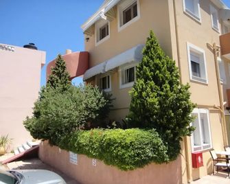 Karfas Sea Apartments - Karfas