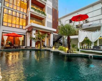 The Luxury - Siem Reap - Piscina