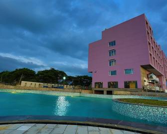 Tgi Grand Nandan Kanan - Dewas - Pool