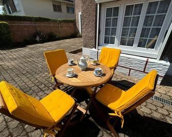 Charmant T2 avec Terrasse et Parking Privé, Tout Confort, Proche Trouville - FR-1-712-88 - Touques - Patio