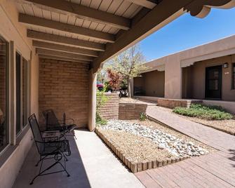 Artist Road - Santa Fe - Patio