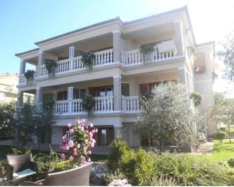 Villa Milcetic - Malinska - Budova