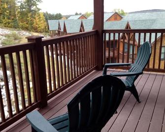 Vacation In Maine At This Beautiful Shawnee Peak Ski-in/ski-out Condo For 8! - Bridgton - Balcony