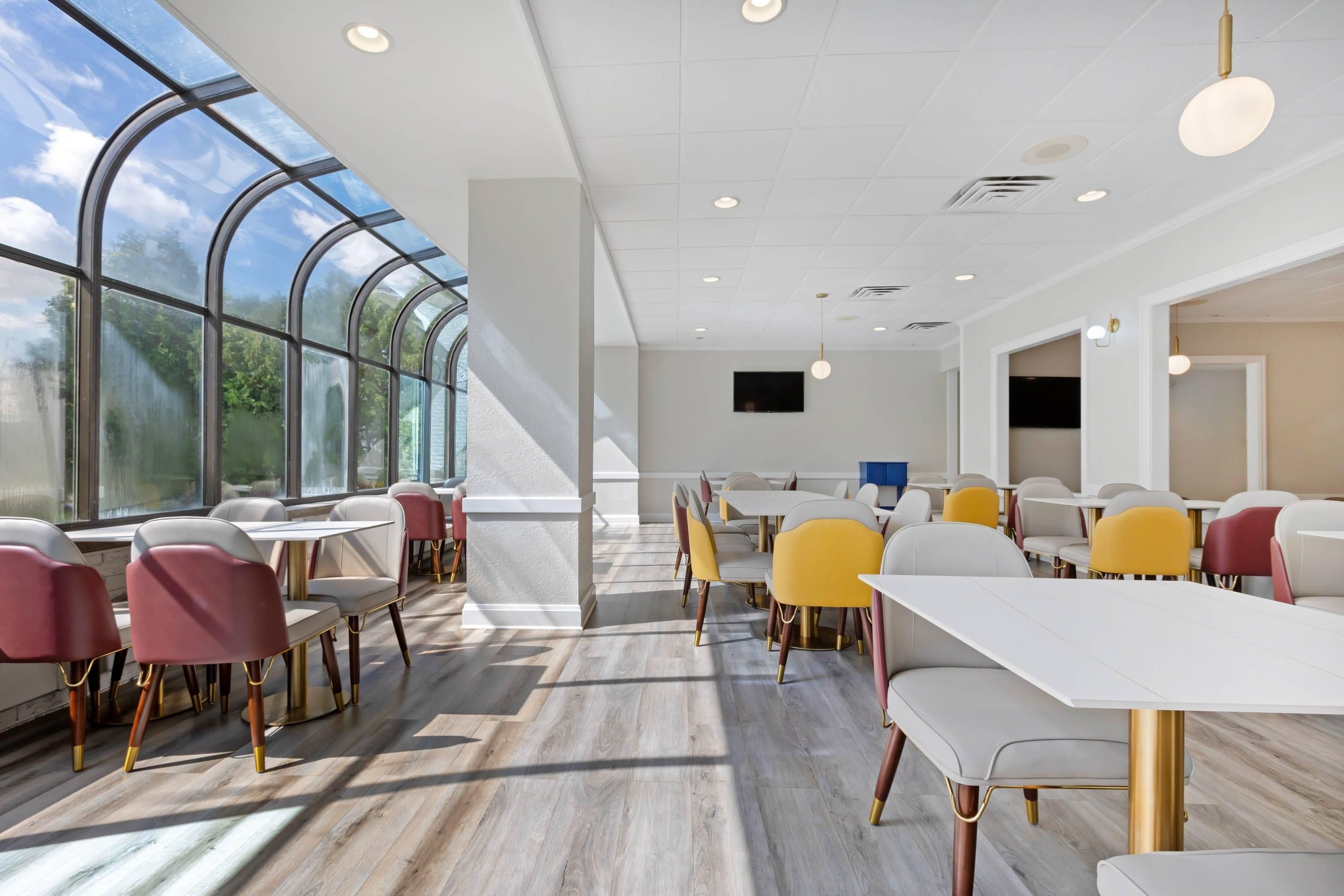 The Lux Hotel & Conference Center, an Ascend Collection Hotel - Waterloo - Essbereich