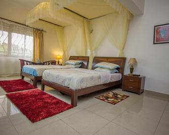 Reinah Tourist Hotel - Fort Portal - Habitación