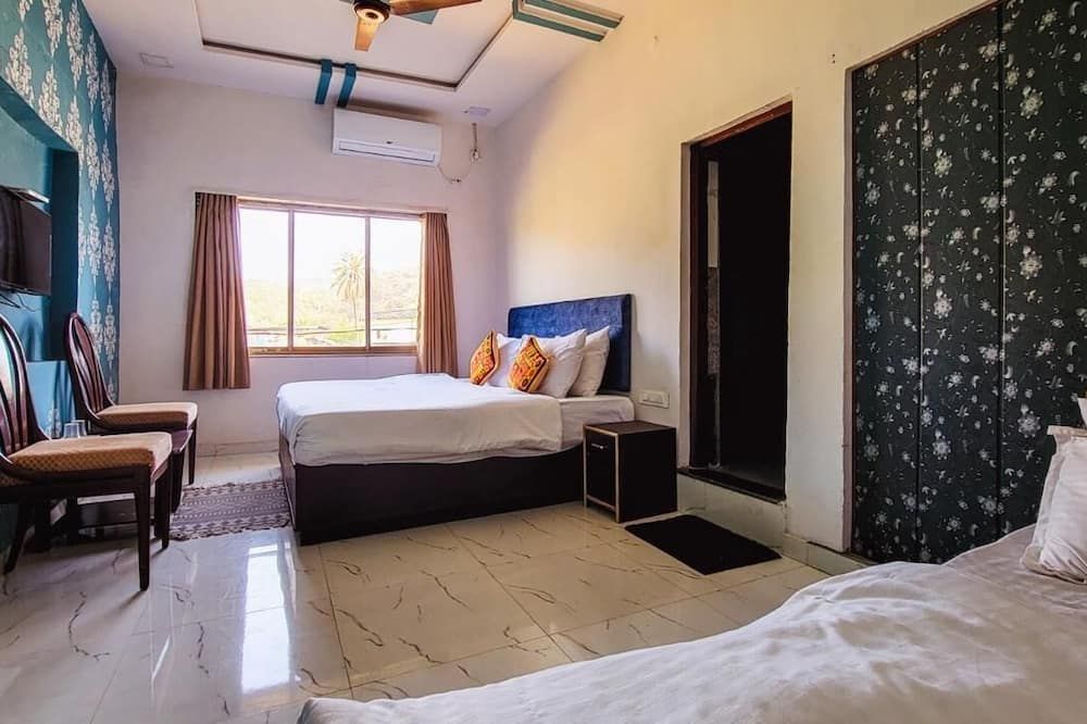 Rudraksha Inn - Mount Abu - Schlafzimmer