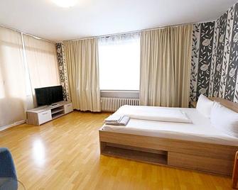 Hotel Zum Klüverbaum - Bremen - Bedroom