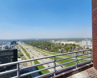 Reese Tower - Tulsa - Balcony
