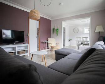 Jotunheim / Aparthotel / Family Friendly - Miðvágur - Living room