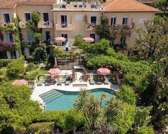 Hôtel La Villa Sainte Valérie Adults Only - אנטיב - בריכה