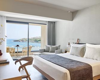 Elissa Adults-Only Lifestyle Beach Resort - Kallithea - Schlafzimmer
