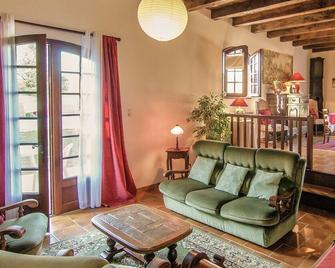 Riverside Charm in Périgord Noir - Condat-sur-Vézère - Sala de estar