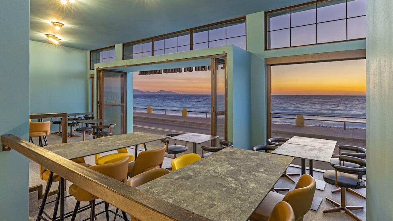 فور سيزون كولورادو هوتل