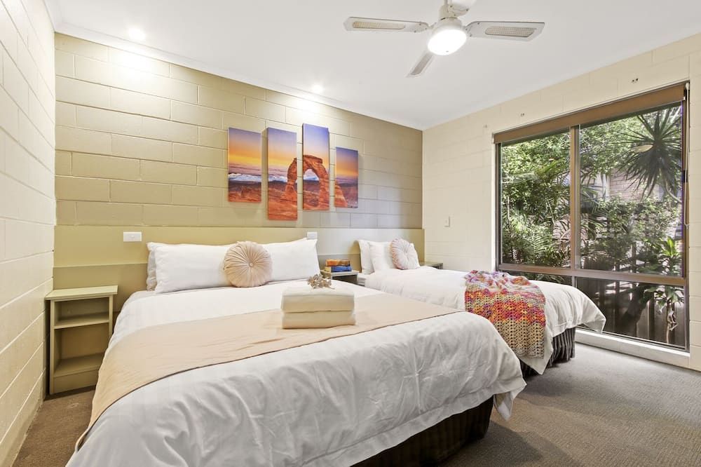 ساند بار موتل