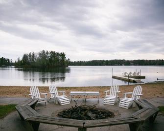 16 bedroom / 18 bathroom private home - Traverse City - Patio