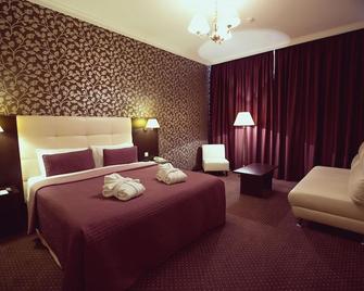 Bardin Hotel - Novokuzneck - Camera da letto