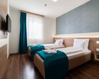 Hotel Szeghalom - Szeghalom - Camera da letto