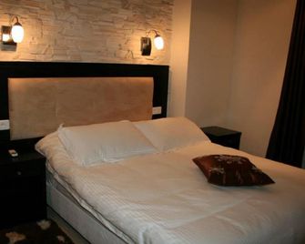 Hotel 2 Horloges - Orán - Habitación