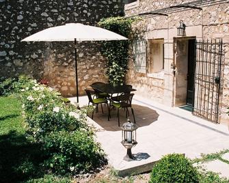 Gite Du Mas In Eygalières Bouisseau - Eygalières - Patio
