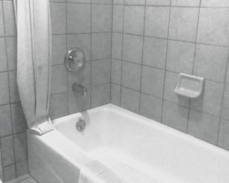 Thunderbird Motel - Missoula - Bathroom