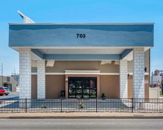 Spark By Hilton Evansville Downtown - Evansville - Edificio