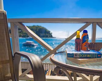 Paradise Beach Hotel - Kingstown - Balcone