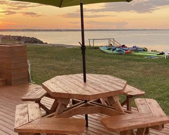 Oceanfront Cottage In Grande-Digue, Near Shediac And Bouctouche - Cocagne - Patio