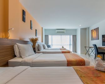 ذا لانترن ريزورتس باتونج - باتونغ - غرفة نوم