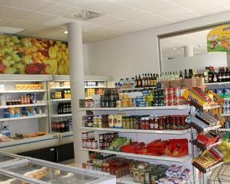 Resort Camping Almafrá - Benidorm - Tienda