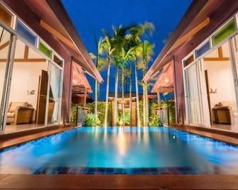 Ip Plus Pool Villa Pattaya - Jomtien - Piscina