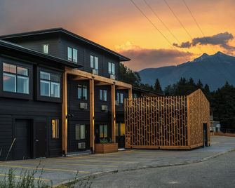 Vrge Revelstoke - Revelstoke - Budova