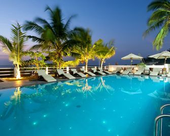 The Beach Apartments - Negombo - Pool