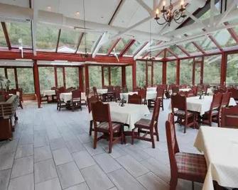 Briksdalsbre Fjellstove - Olden - Restaurant