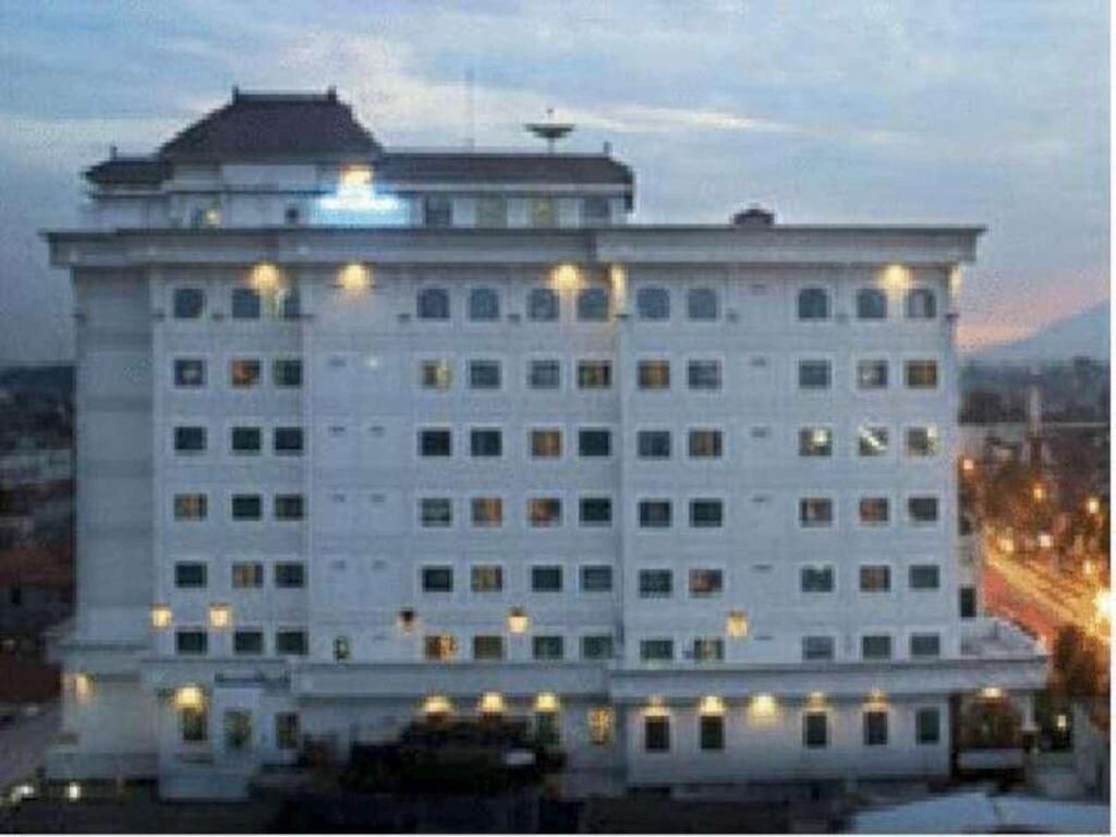 هوتل ماهاراني - جاكرتا - مبنى