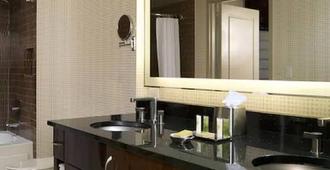 Suites at Elara Las Vegas Strip-No Resort Fees - Las Vegas - Bathroom