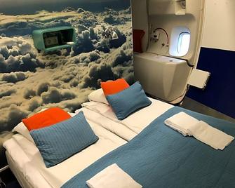 Stf Jumbo Stay Stockholm - Arlanda - Bedroom