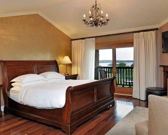 Eganridge Resort, Golf Club & Spa - Fenelon Falls - Bedroom