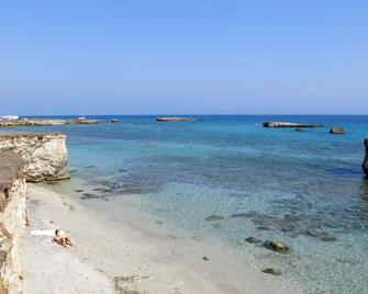 Wonderful private villa with A/C, private pool, WIFI, TV, terrace, pets allowed and parking - Martignano - Playa