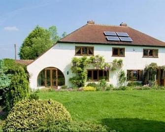 Mather House Retreat - Didcot - Budova