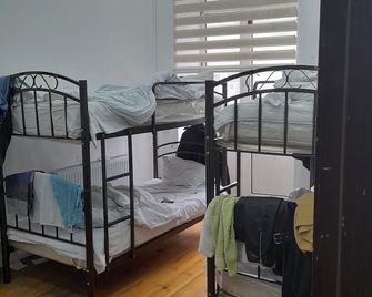 White City Hostel - Baku - Bedroom