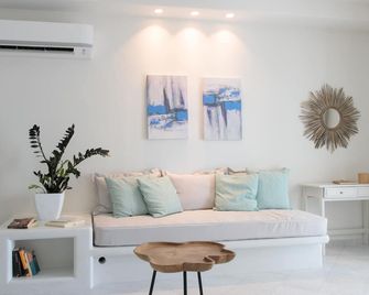 Aeolos Villas Sustainable Living - Agkidia