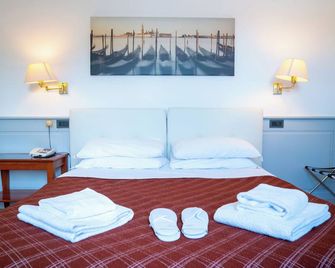 Hotel alla giustizia - Venice - Bedroom