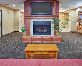 Holiday Inn Express & Suites El Dorado, Ks By IHG - El Dorado - Lobby
