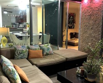 Casa Moninos - Mérida - Living room