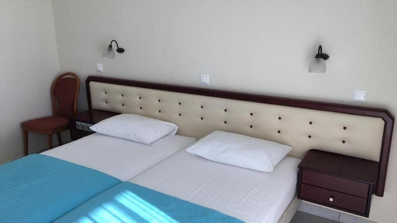 Dionisos Hotel